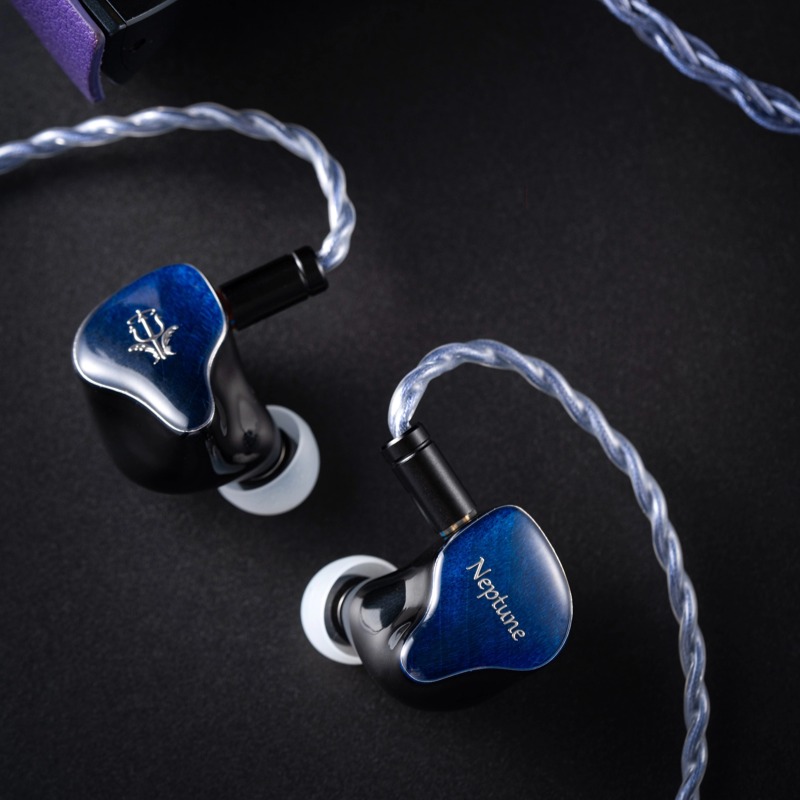 neptune tribrid 4ba1dd1bc in ear monitor with 2 plugs neptune tribrid 4ba1dd1bc in ear monitor with 2 plugs